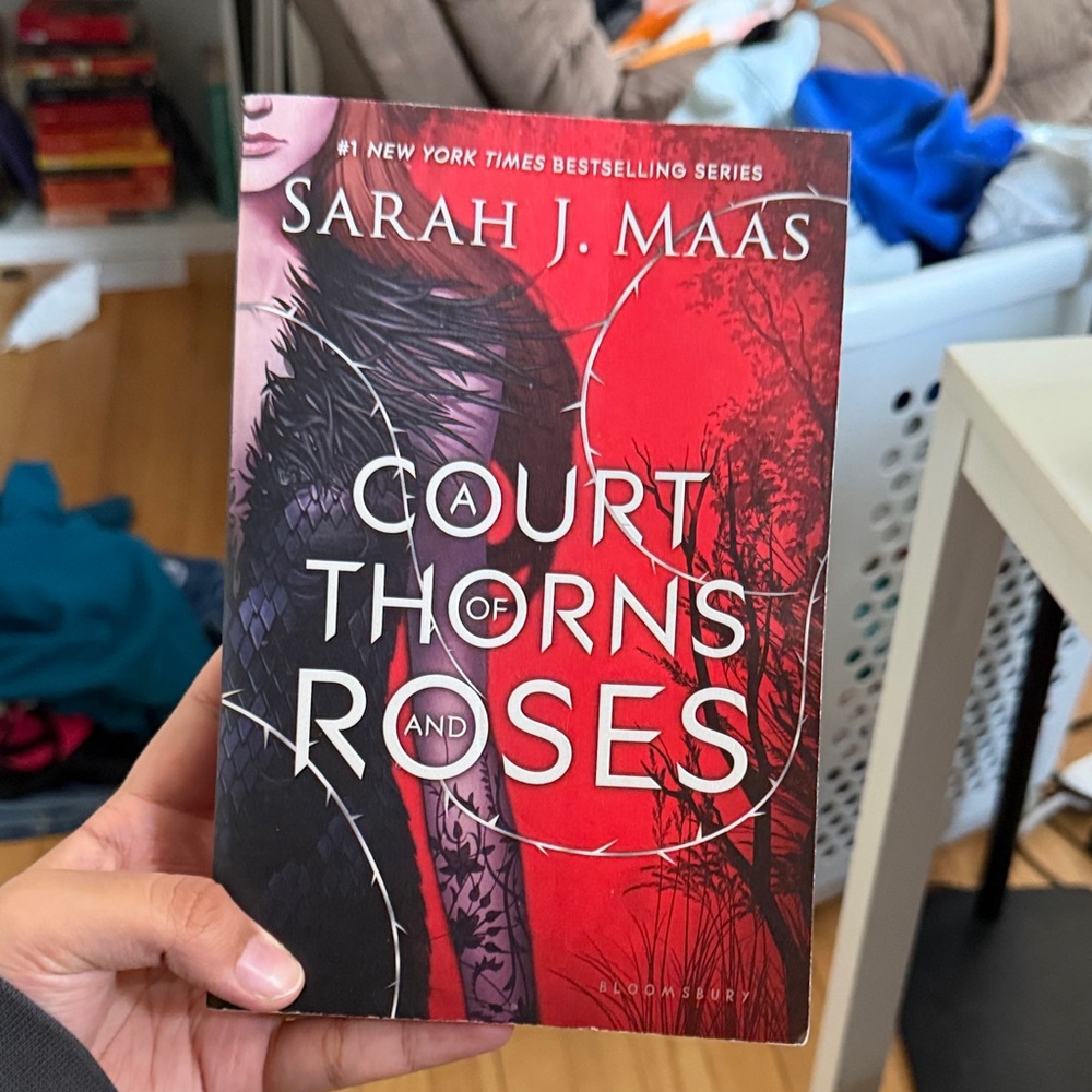 Original acotar cover book